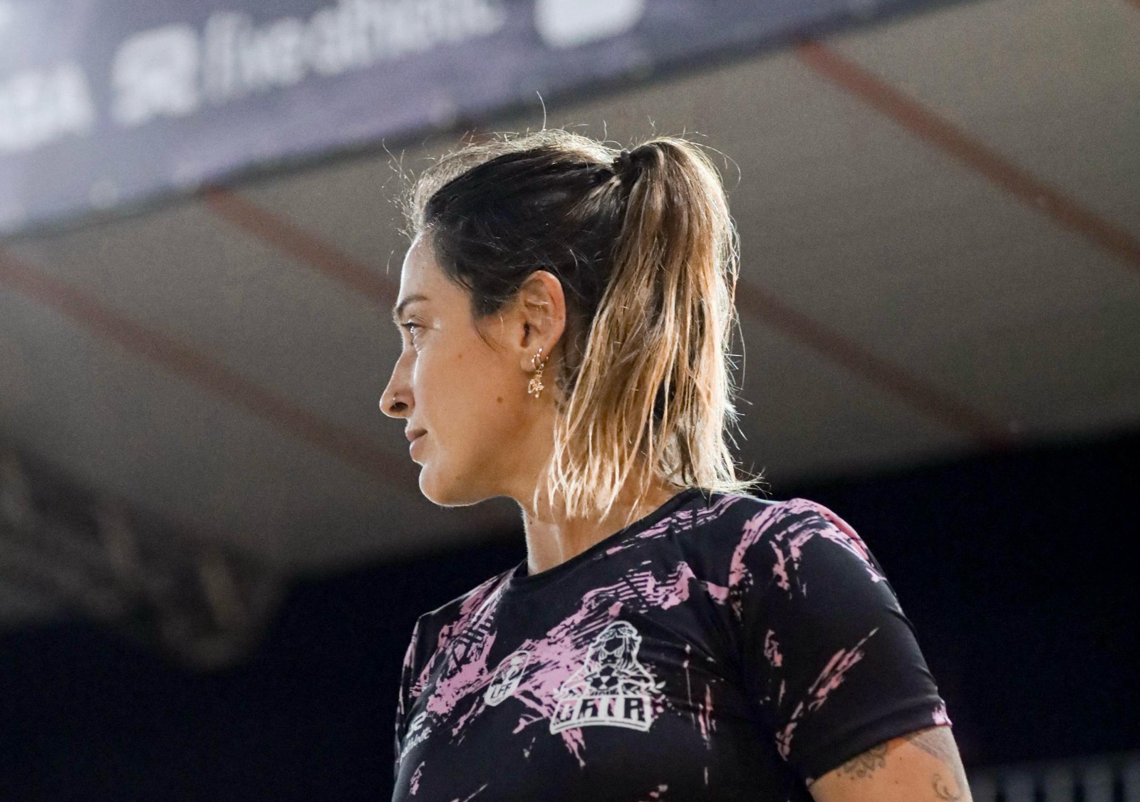 Influenciadora Tati Dias cria Circuito Gaia de Futevôlei para combater machismo no esporte e dar destaque às atletas femininas