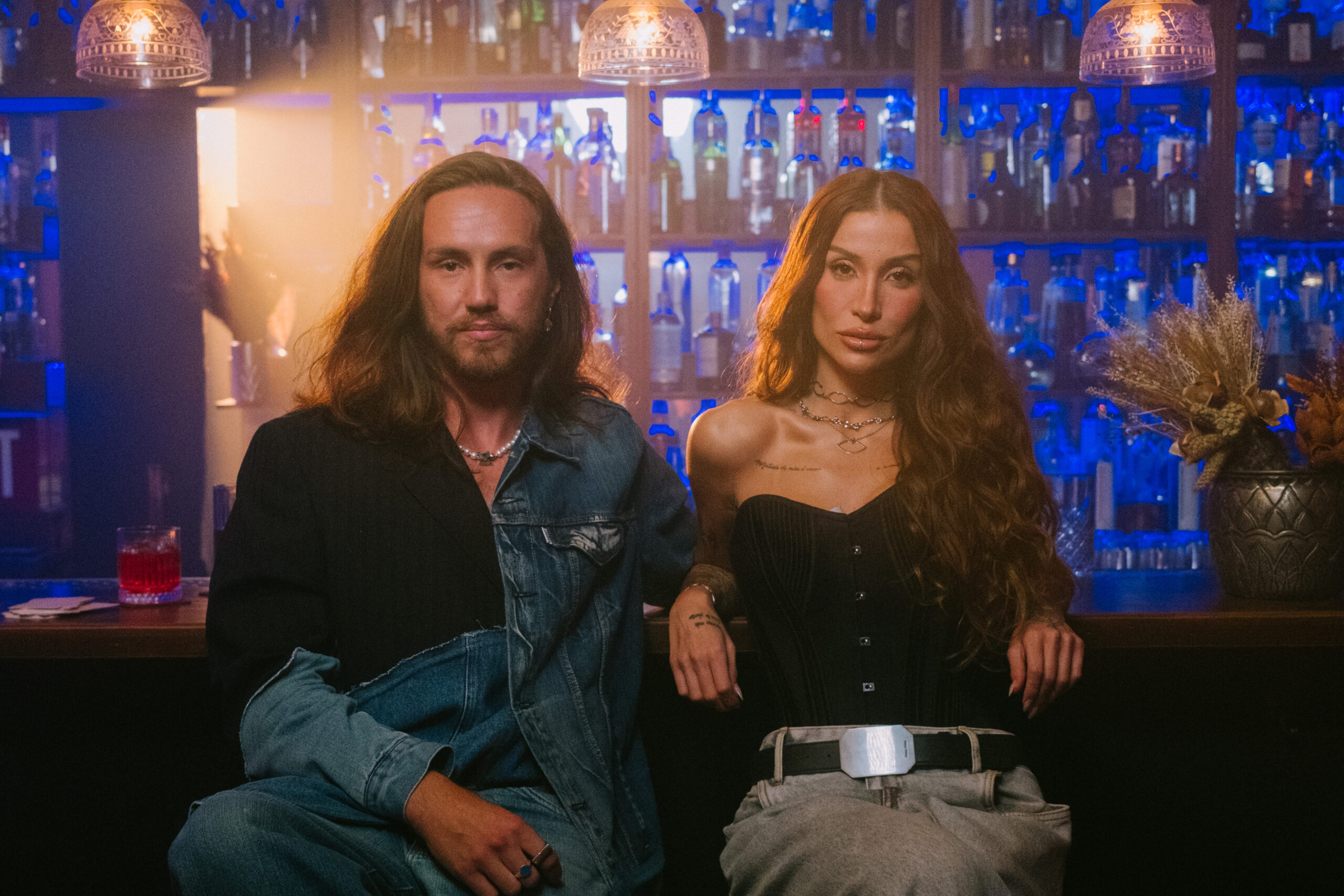 Vitor Kley é par romântico de Bianca Andrade em “Carta Marcada”