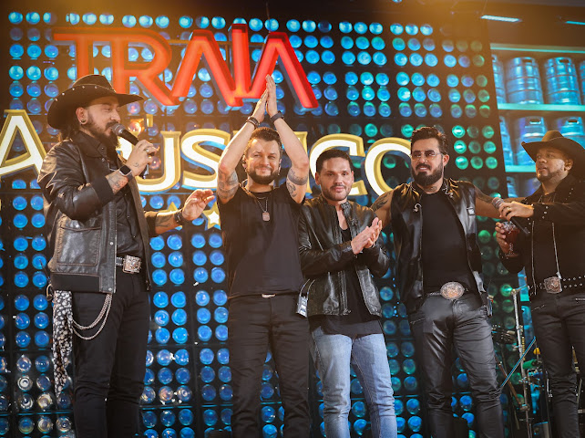 Traia Véia resgata suas origens e grava DVD “Traia Acústico” em Guarulhos