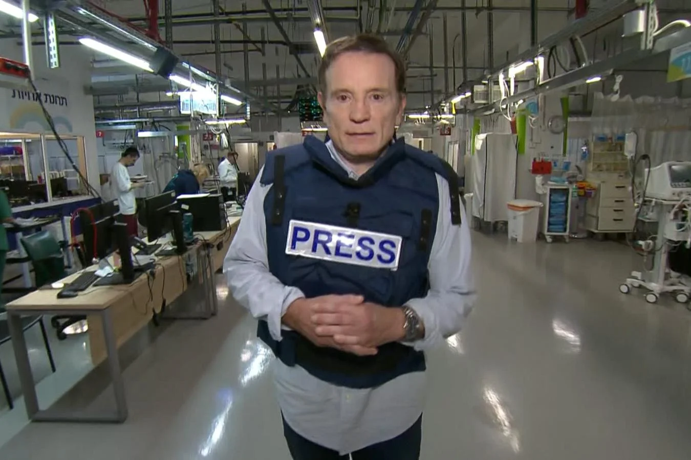 Roberto Cabrini acompanha in loco o conflito entre Israel e Irã em edição especial do Domingo Espetacular