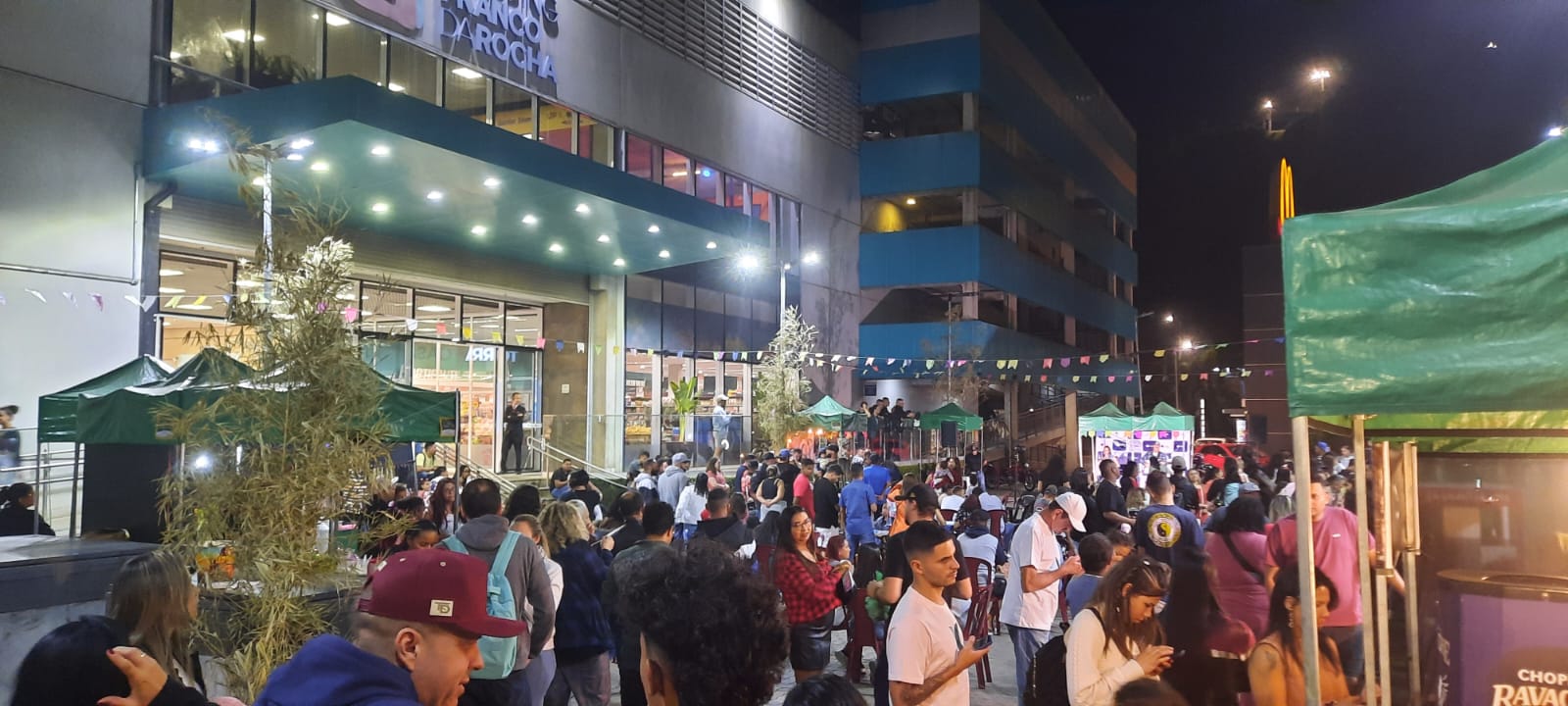 Festa junina e Dia dos Namorados embalam famílias e casais no Shopping Franco da Rocha