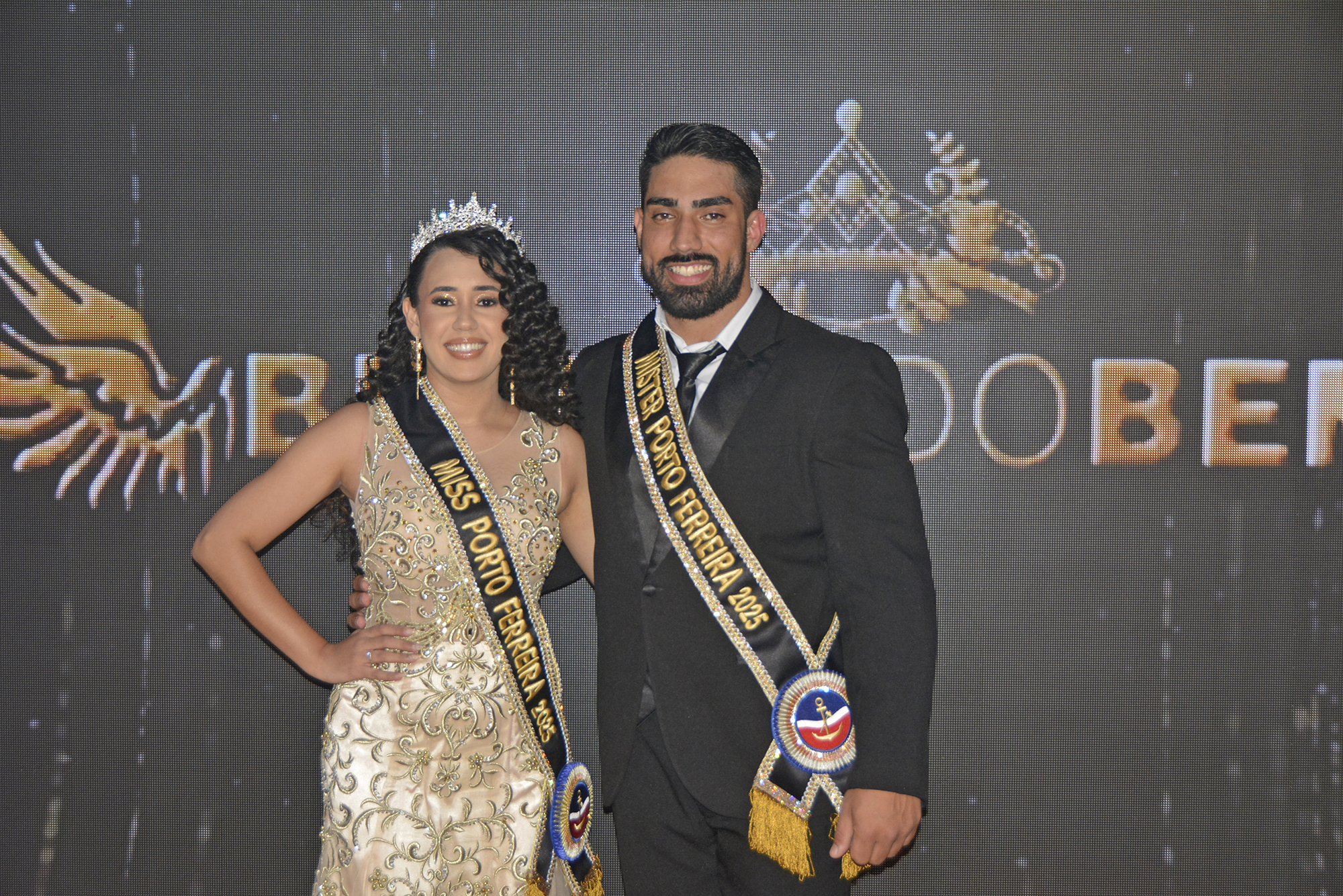 Emily Lima conquista o título de Miss Porto Ferreira 2025 e emociona a cidade com sua trajetória inspiradora