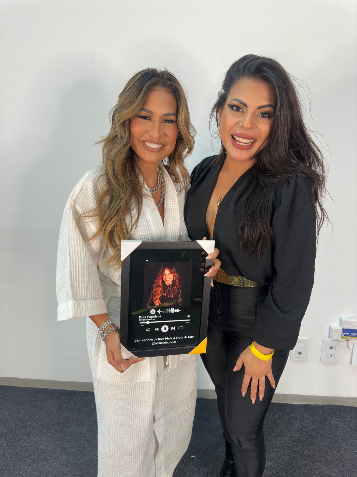 Depois de 20 anos de espera, Nick Maia conhece Simone Mendes e revela: “Agora só falta o feat!”