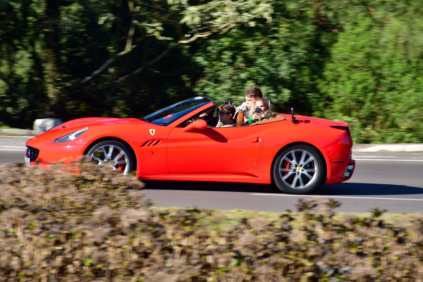 Super Carros: o destino ideal para fãs de velocidade e luxo em Gramado (RS)