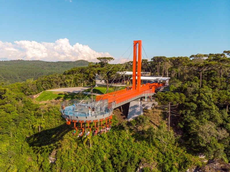 Skyglass Canela oferece aventura nas alturas e imersão na natureza em meio à Serra Gaúcha