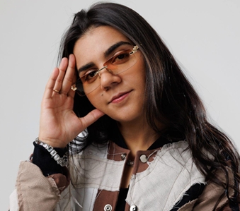 Yasmin Santos dá voz à sua “Intuição” e anuncia gravação de novo DVD em São Paulo