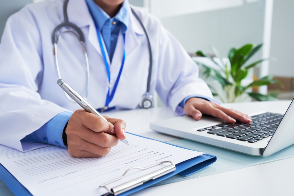 Sibutramina: Entenda se o uso requer receita médica e o que diz a legislação brasileira