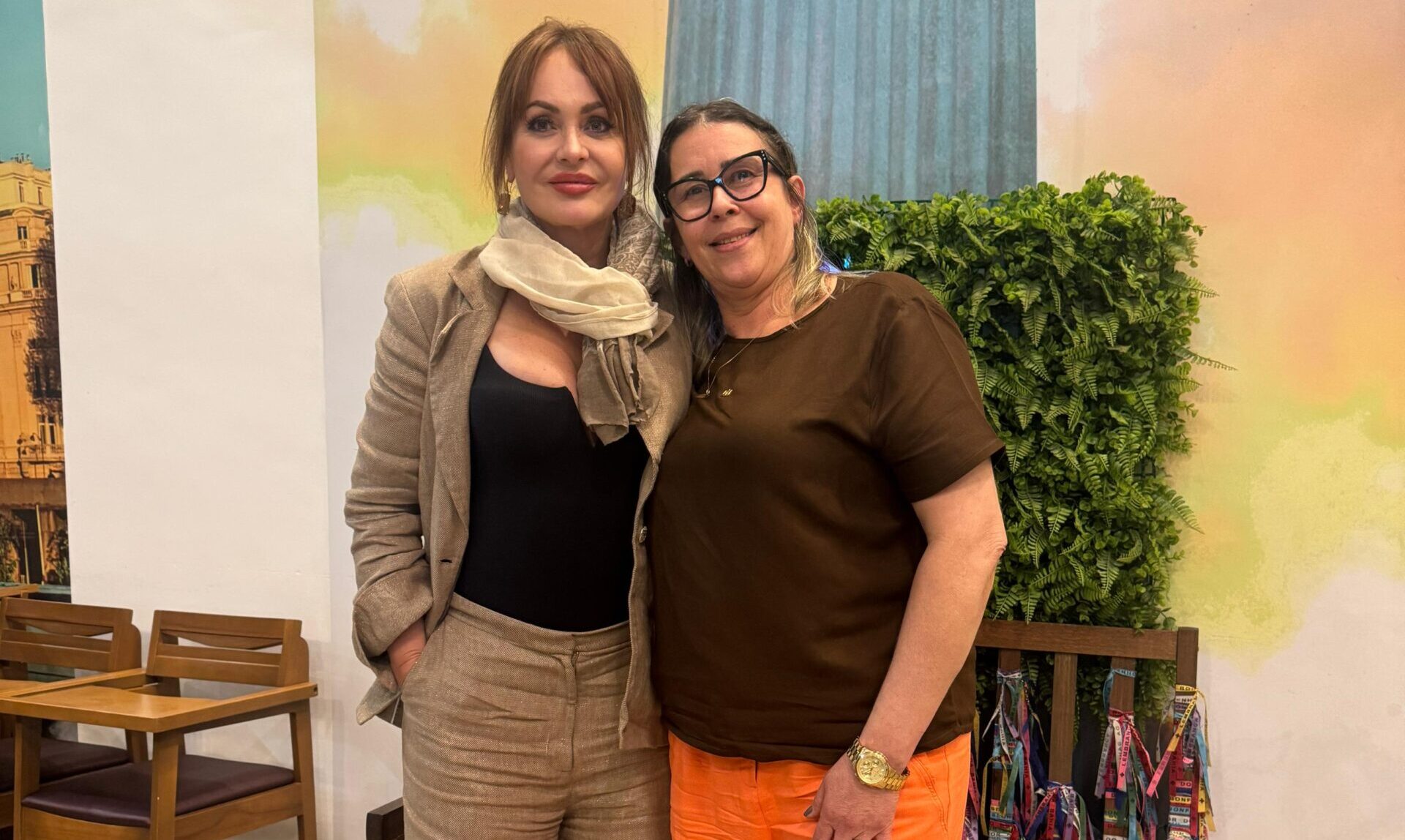 Gabriela Spanic faz nova visita ao Dunguinhas, na zona norte da capital paulista