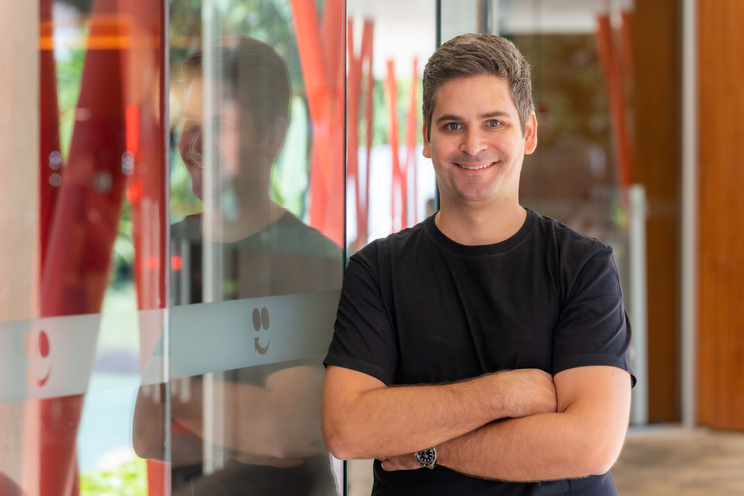 ​iFood Pago lança cartão para restaurantes nas funções crédito e débito