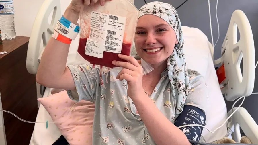 Isabel Veloso recebe transplante de medula do pai e celebra nova chance de vida: “Meu herói, meu pai”