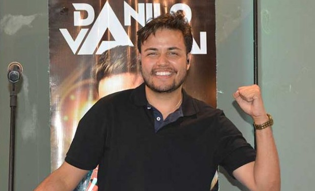 Fãs surpreendem Danilo Vascai com celebração especial de aniversário repleta de carinho e homenagens