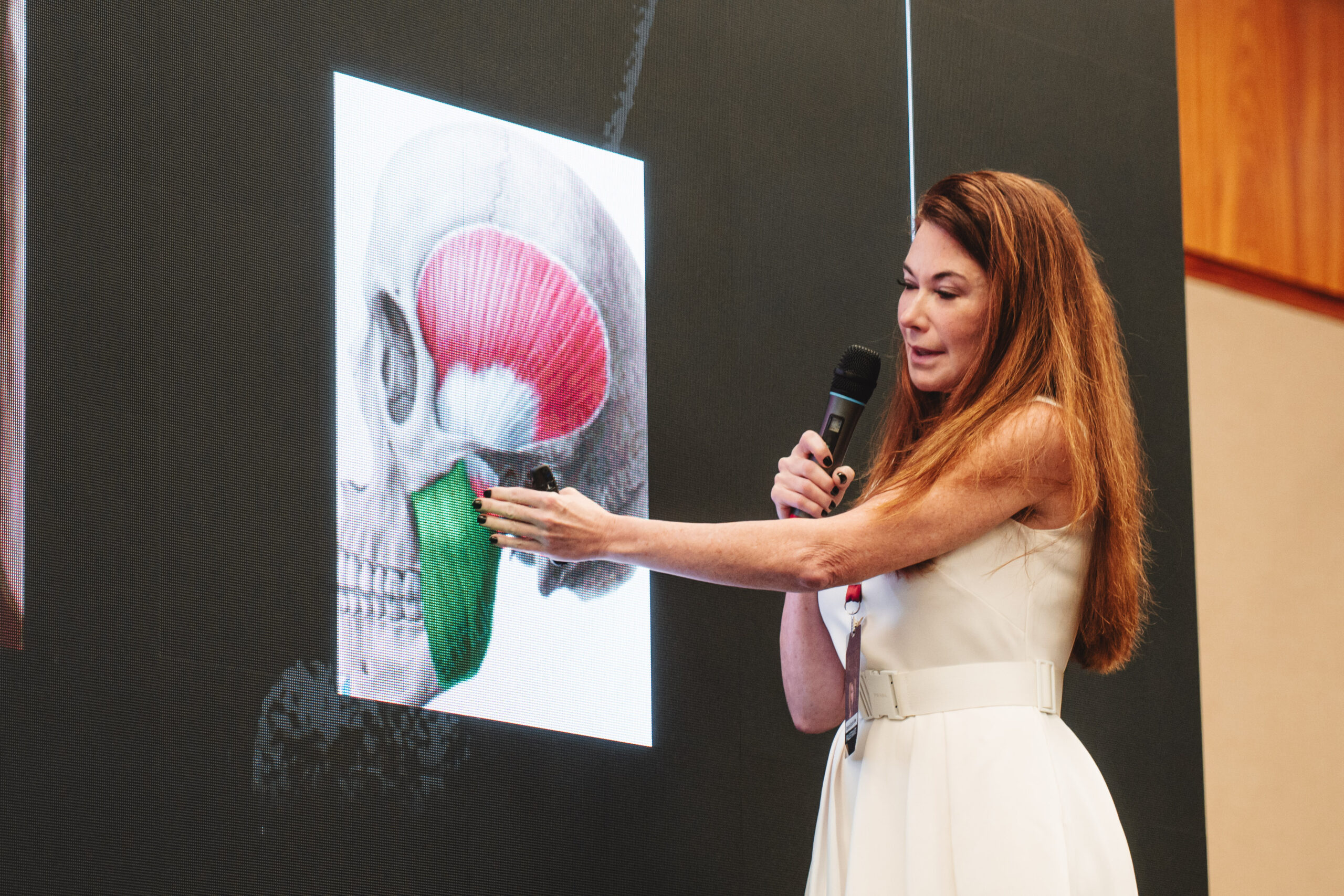 Dra. Dayana Garcia Alves participa do III Congresso de Medicina Regenerativa e apresenta avanços em Cirurgia Íntima e Rejuvenescimento Facial