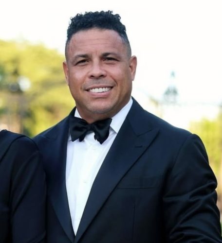 Ronaldo exalta apoio de Celina Locks em evento solidário: “Ela me dá paz para seguir”