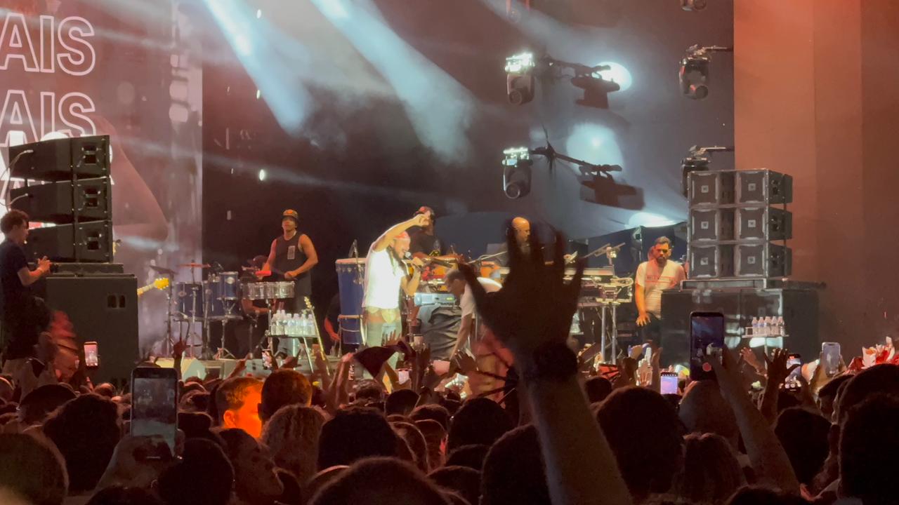 Camarote Brahma Salvador fecha Carnaval 2026 com Bell Marques e público em êxtase